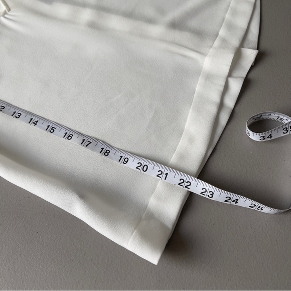 Jenni Kayne Ivory Crepe V-Neck Shell Sleeveless Top M NWT - Picture 10 of 13